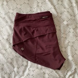 Lululemon 2.5” Speed Up Shorts